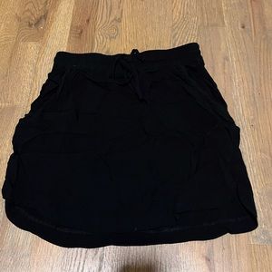 Black linen skirt with pockets xs/s